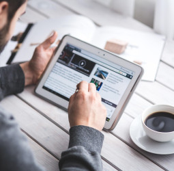 10 Simple AI Side Hustles Anyone Can Start in 2025